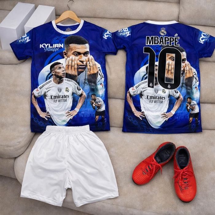 Детски футболни екипи