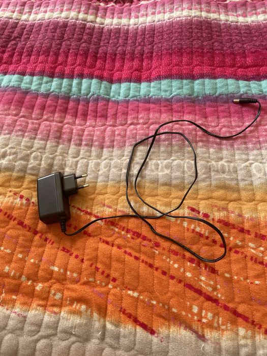 продам роутер модель на корпусе написано