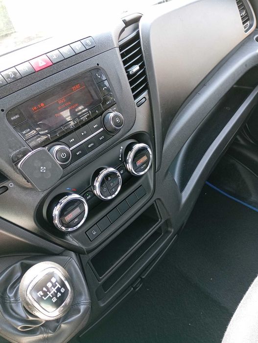 Iveco daily 35 C 16 cu macara
