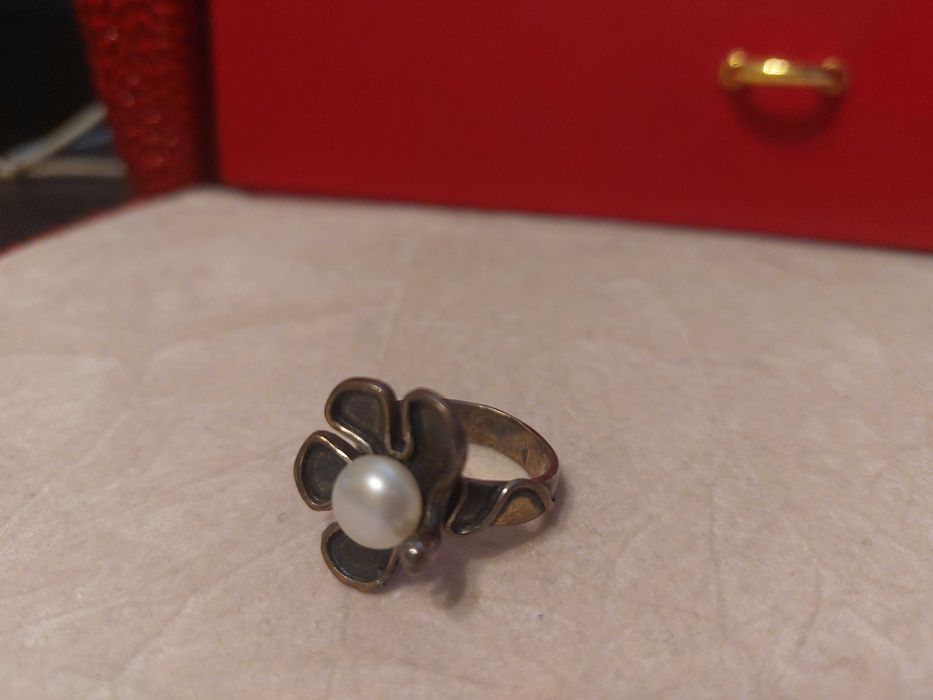 сребърен пръстен