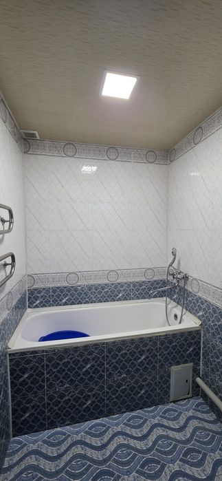 2 xonalik kv yoshlar markazini orqasidan