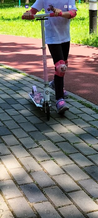 De vânzare trotineta