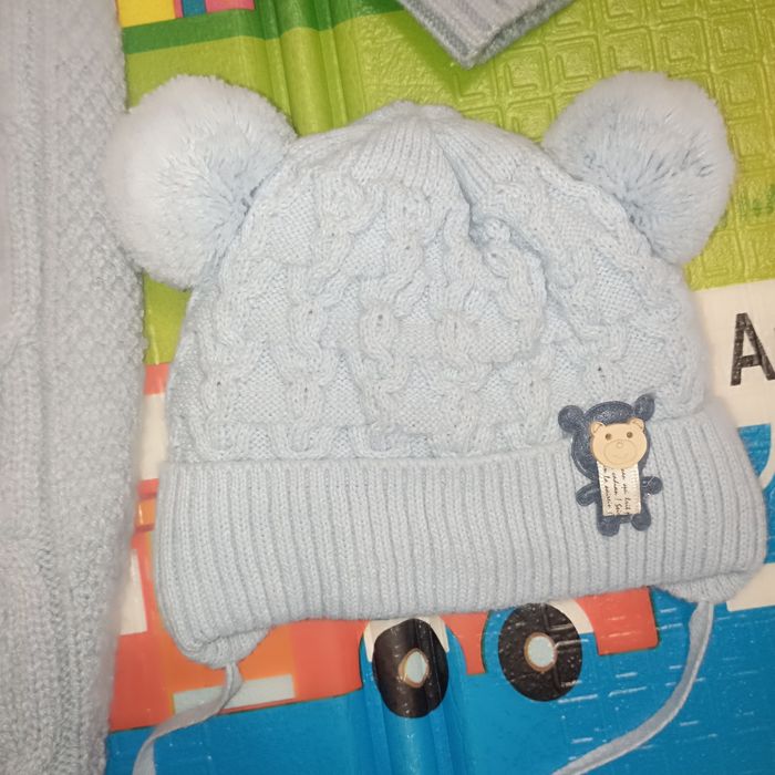 Комбинезон и шапка