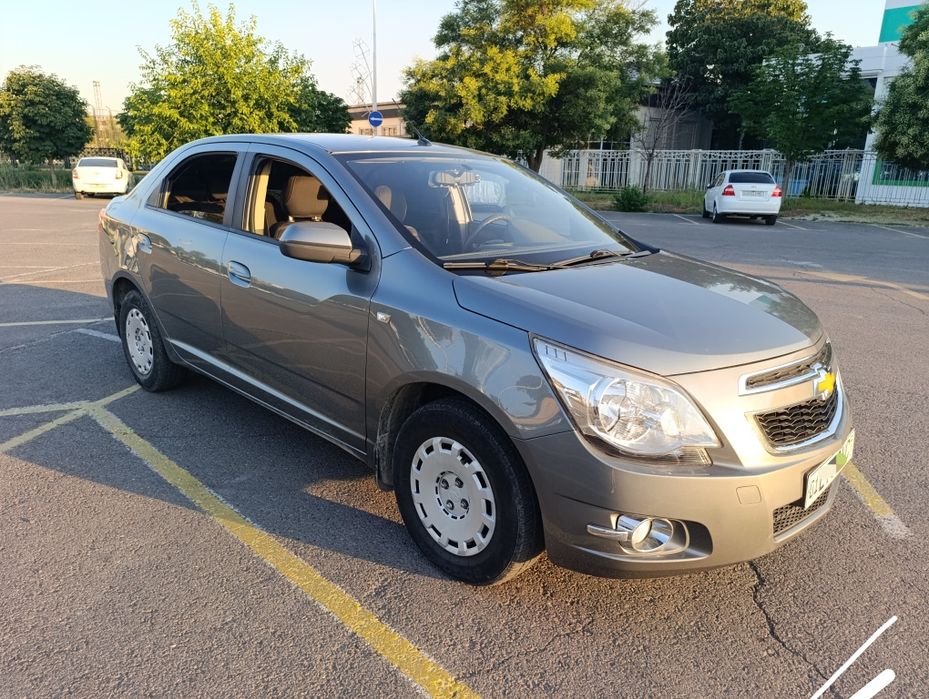Продается Chevrolet Cobalt AT, 2015г