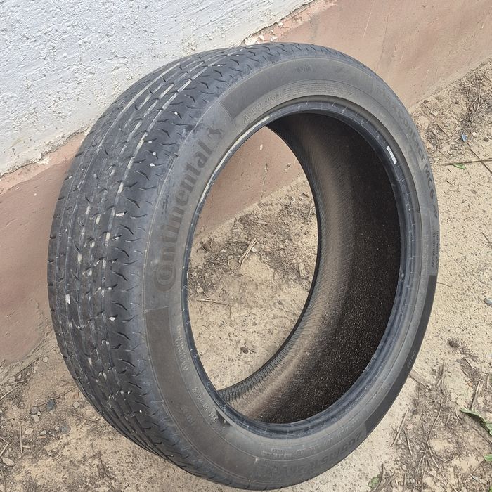 Продаються шины 225 45 R 21