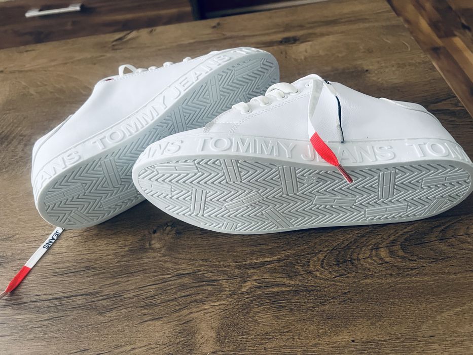 Adidasi Tommy Helfiger