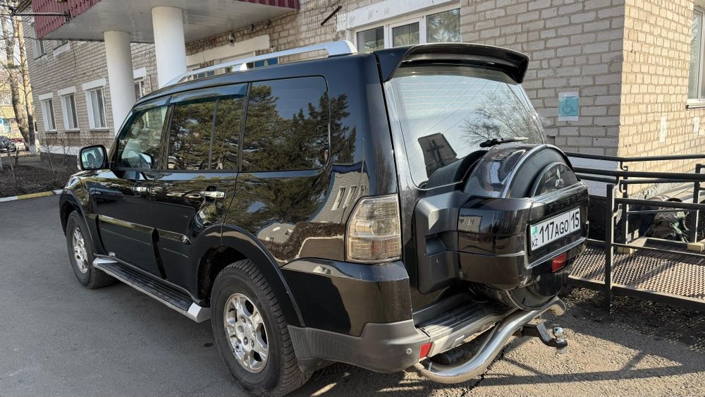 Mitsubishi pajero продам