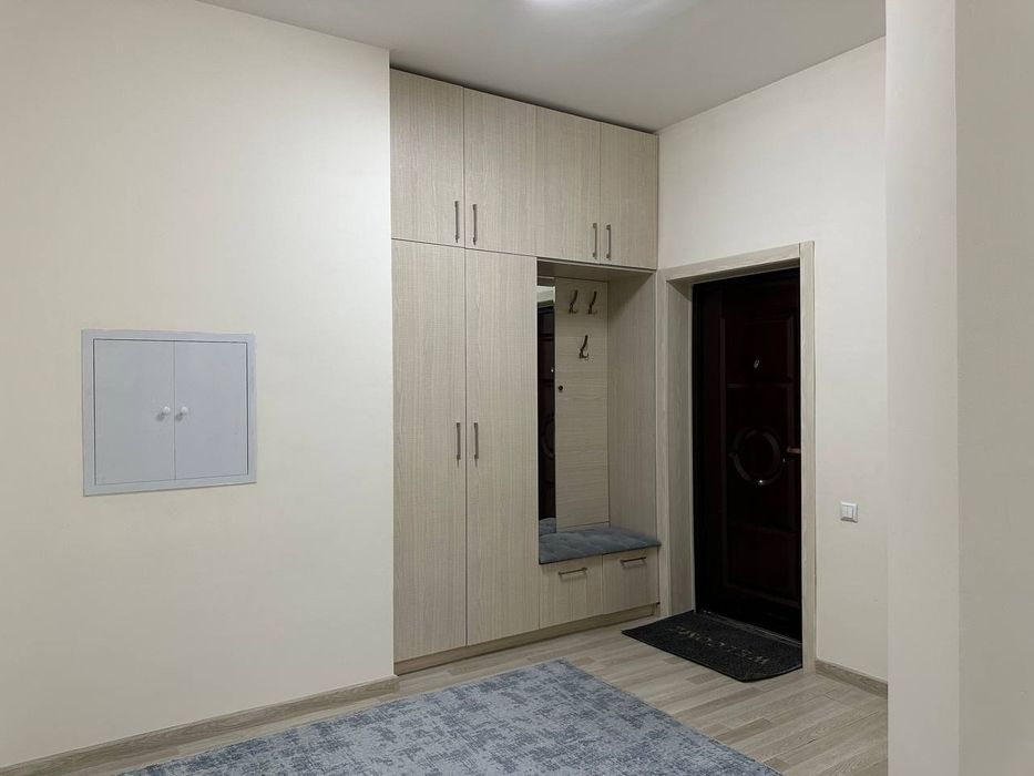 Продаётся 80кв Яккасарайский район. с ремонтом,с мебелью,с техникой