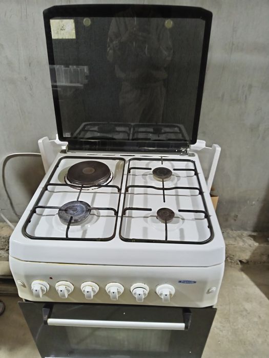 Gaz plita sotiladi