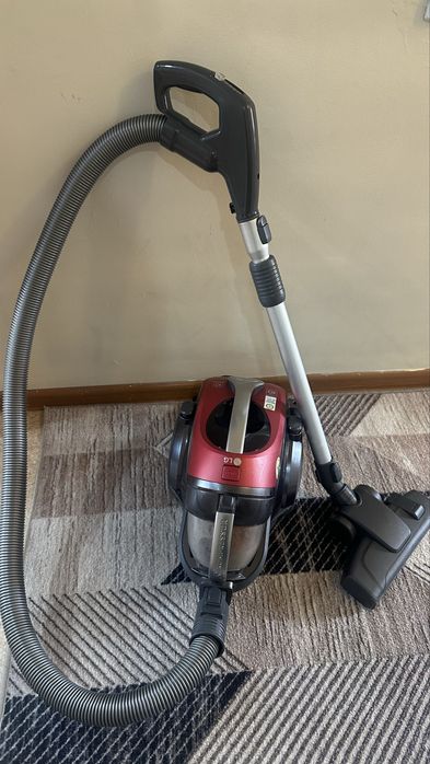 Продам пылесос состояние отличное