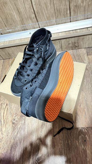 Кроссовки Adidas