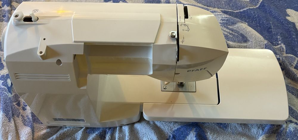Vând mașină electrică de cusut germană Pfaff