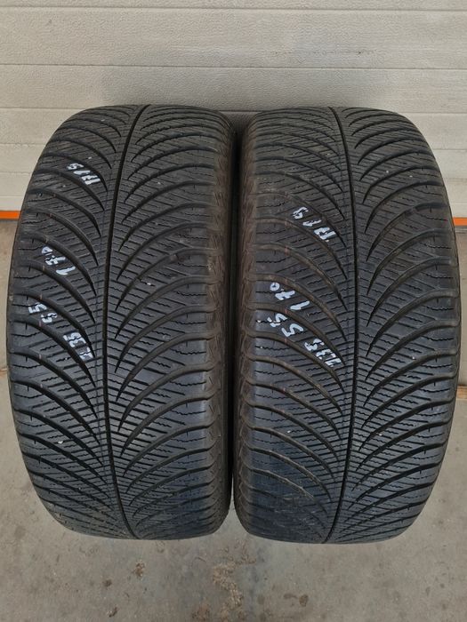 Всесезонни гуми 2 броя GOODYEAR Vector4seasons 235 55 R17 дот 1719
