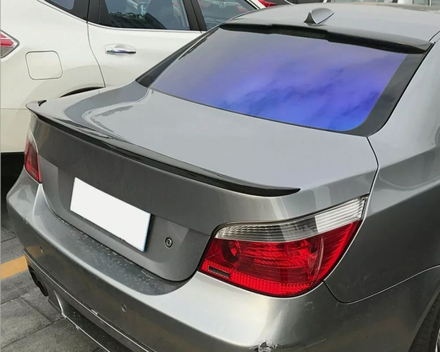 Eleron lip codita luneta BMW Seria 5 E60 negru lucios sport