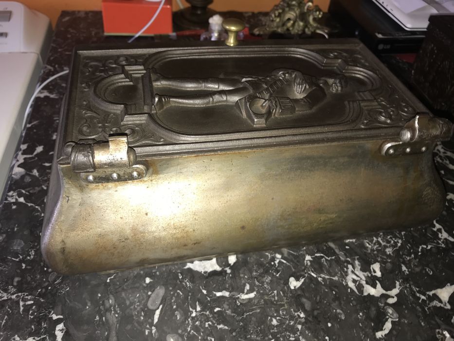 Caseta de bijuterii/accesorii fonta