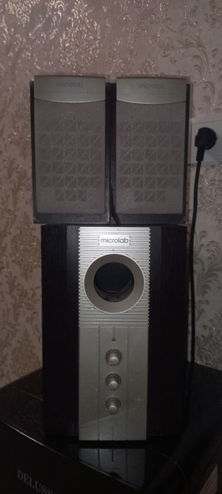 Original microlab kalonka sotiladi ishlidi aybi yo'q