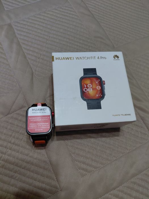Продам смарт часы Huawei Watch Fit 4 Pro