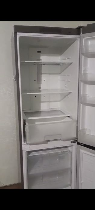 Продам холодильник