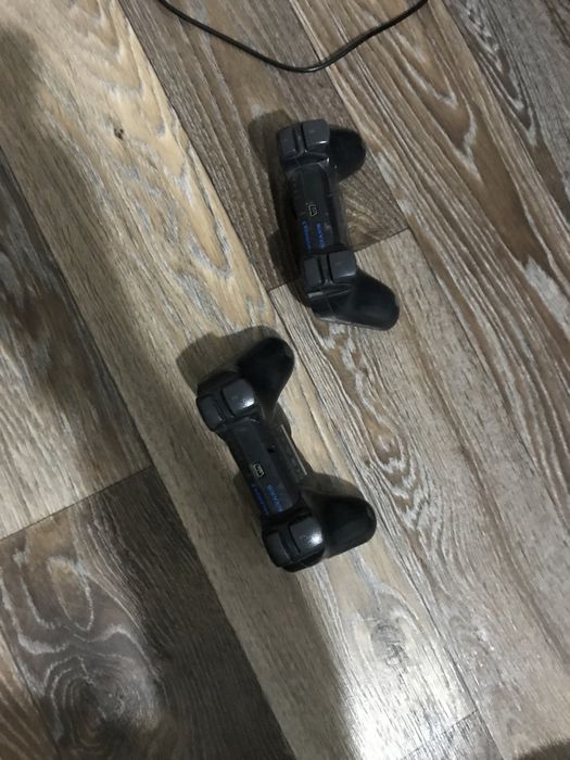 Продам  два джостика от пс3