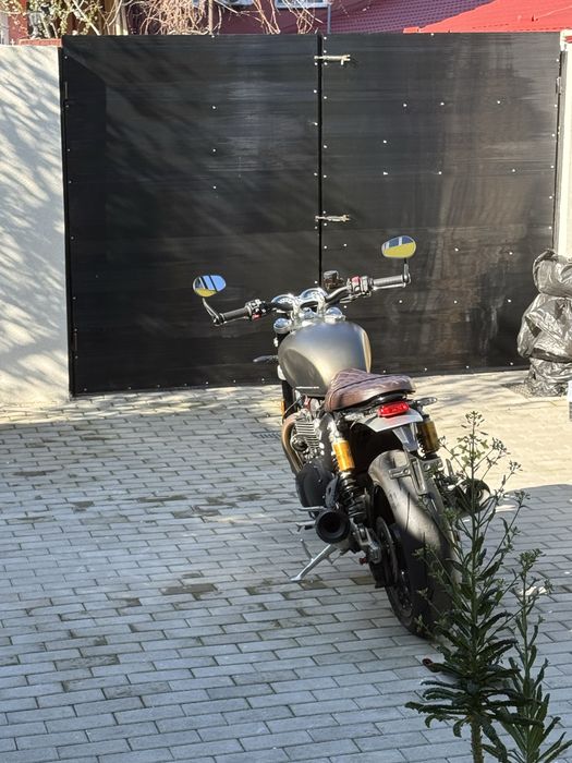 Triumph Speed Twin 1200