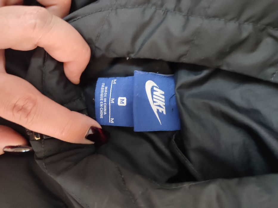 Женская куртка Nike оригинал