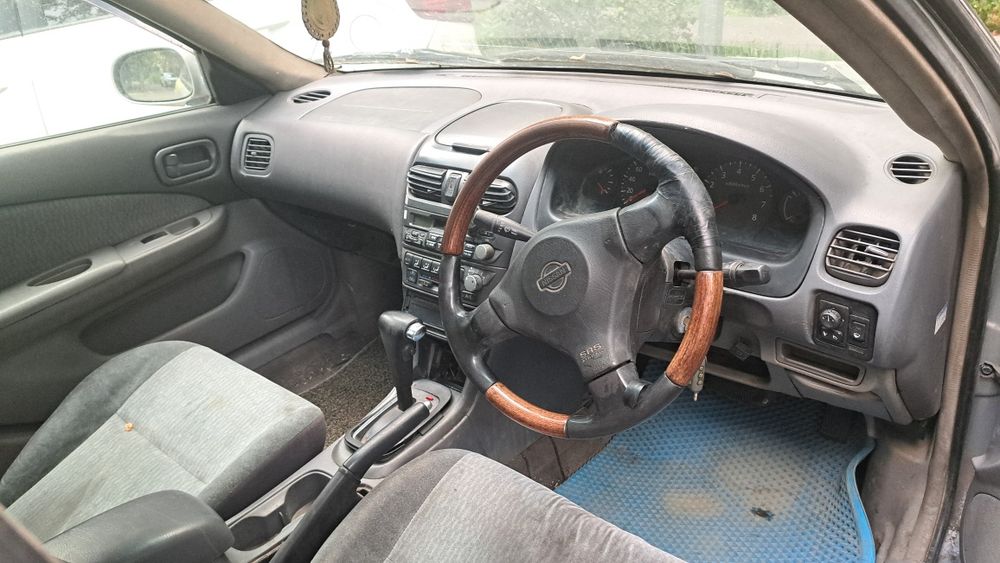 Ниссан Nissan автомобиль