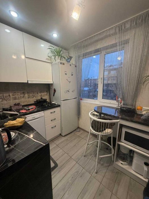 Продам 3 комнатную квартиру