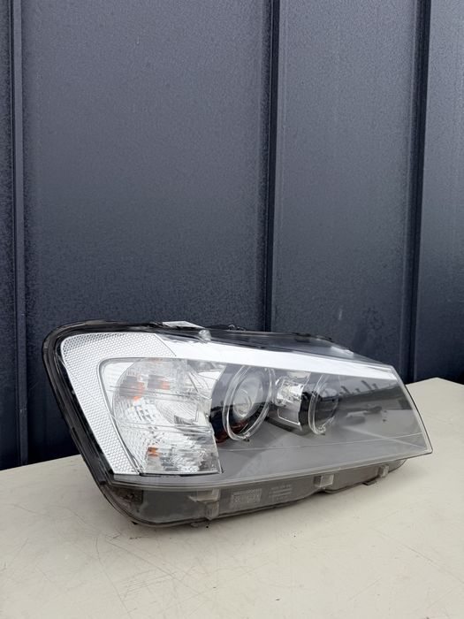 Far dreapta BMW x3 F25 bi xenon