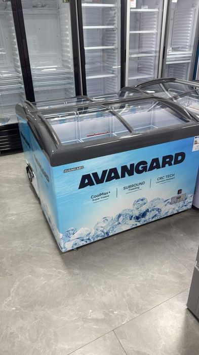 Кондитерская витрина