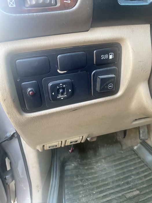 Продам land cruiser 2001 j100