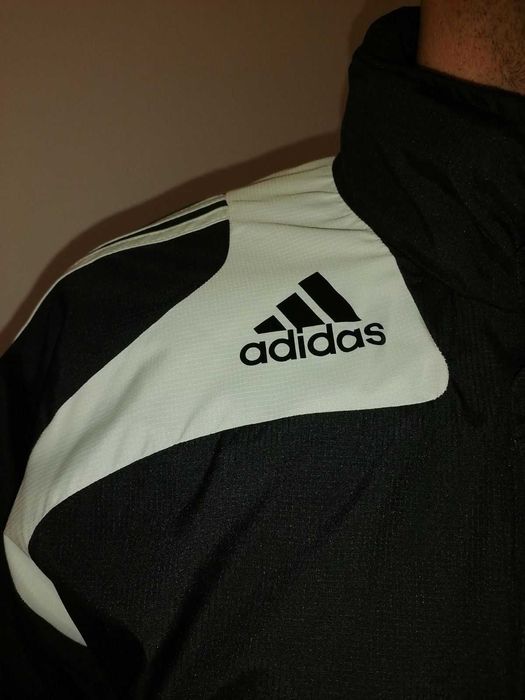 НОВА ветровка Adidas, размер L, мъже