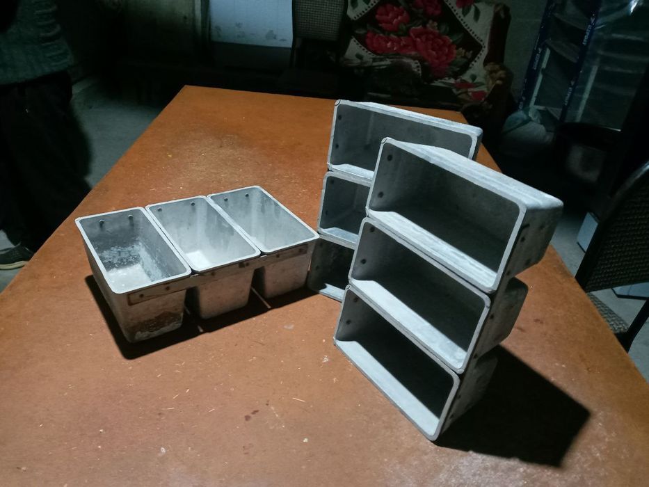 Буханка колип сотилади 25000 донаси  100 дона бор