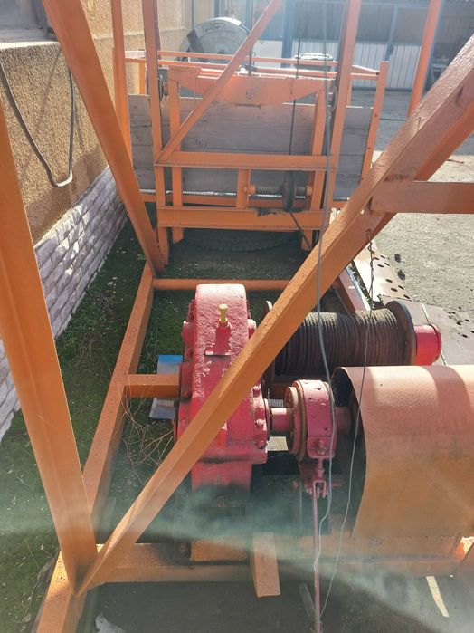 Хаспел подемник трифазен