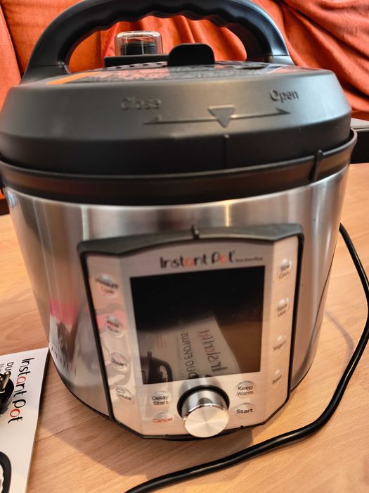 Instant Pot Duo Evo Plus 5.7L multicooker 10-in-1 - perfect 450 lei