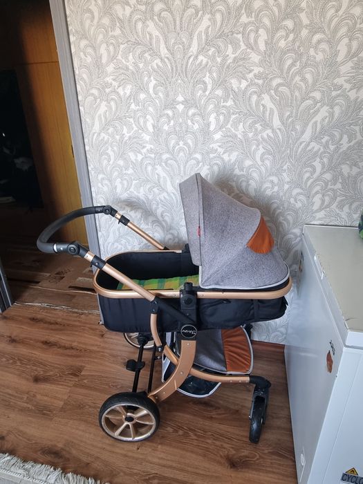 Продаётся коляска