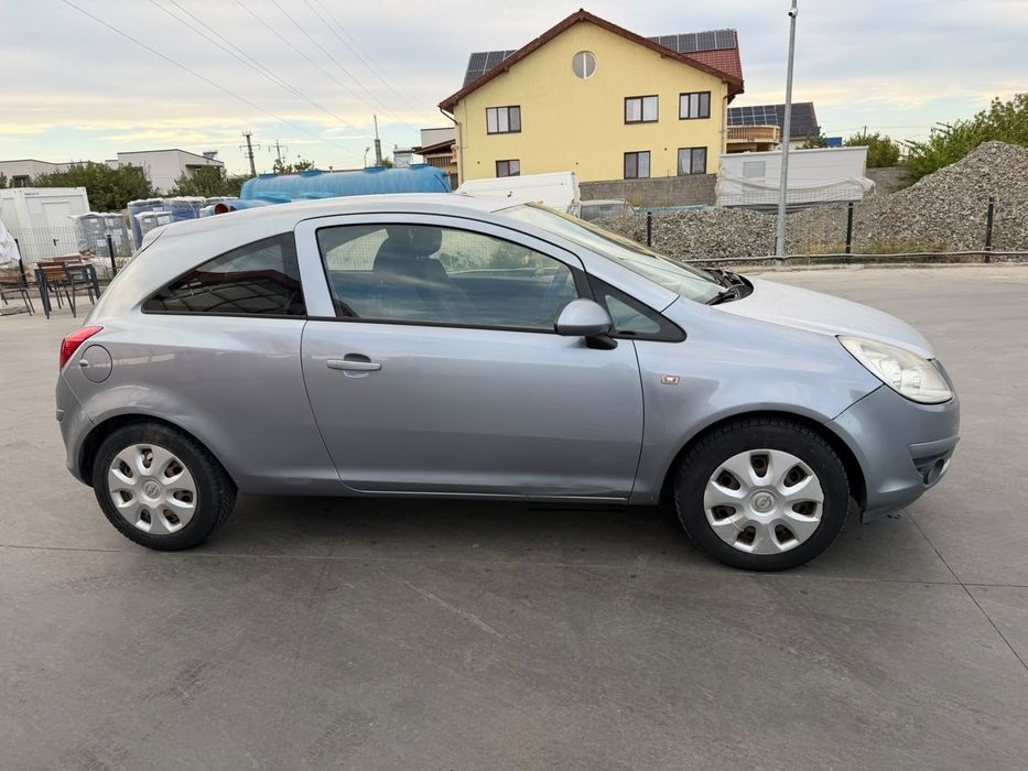 Autoturism Opel Corsa