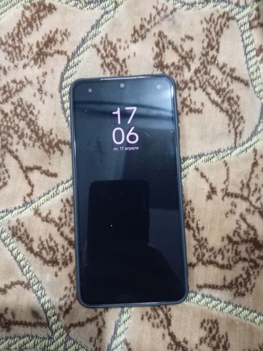 Продам Самсунг S21