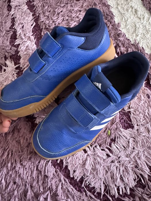 Запазени 37.5 номер 15 евро за момче