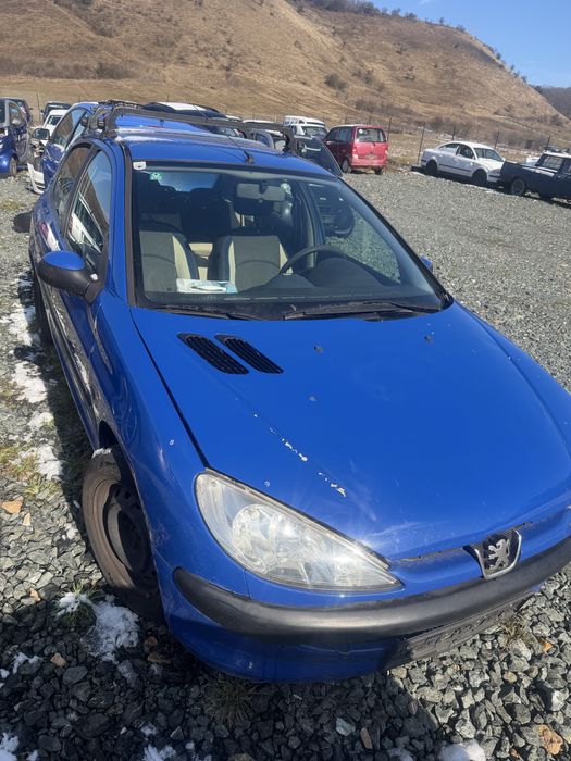 Dezmembram Peugeot 206,2003