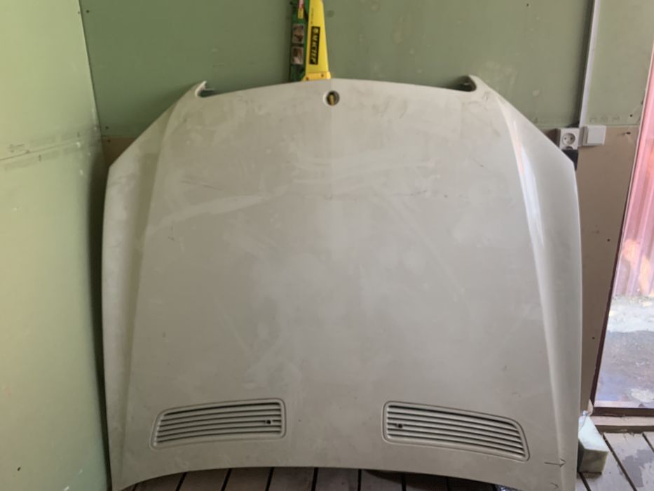 Капот 221 привозной оргинал