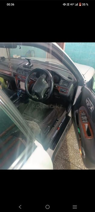 Продам хонду Inspire 1997год объем 2.5.