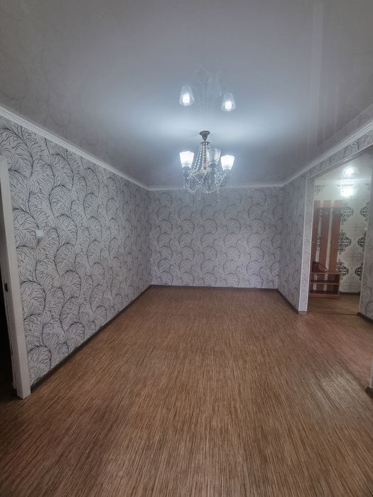 Продам квартиру 2-х ком. 4 этаж