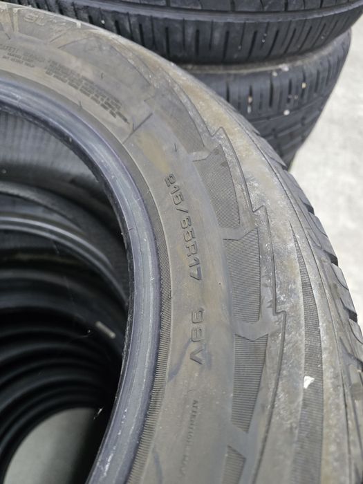 2 Броя 215/65/17 Goodyear 5,2mm