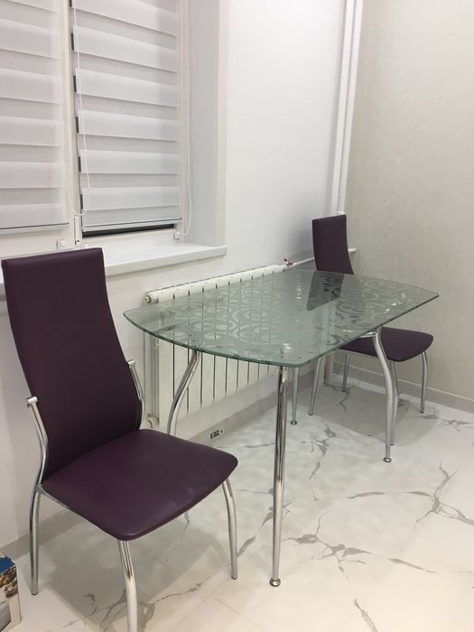 Стол кухонный