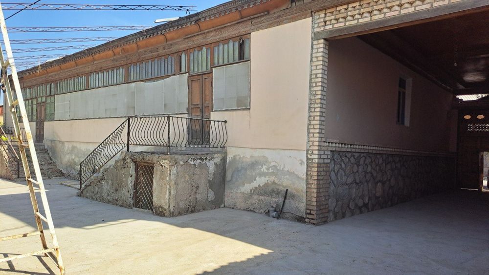 Uy sotiladi !! Gallaorolda joylashgan