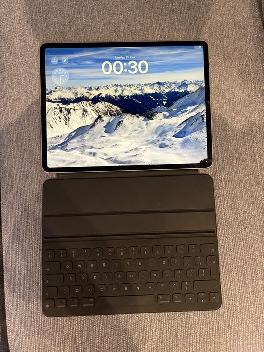 Apple iPad Pro 12.9” (Generația a 3-a) 64GB
