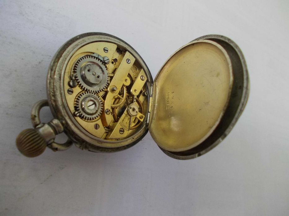 Ceas vechi din argint de buzunar defect 1