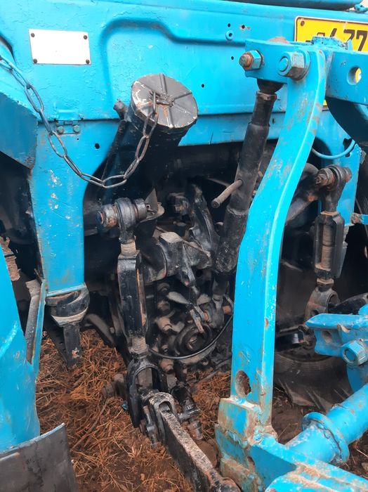 Mtz 80 srochni sotiladi