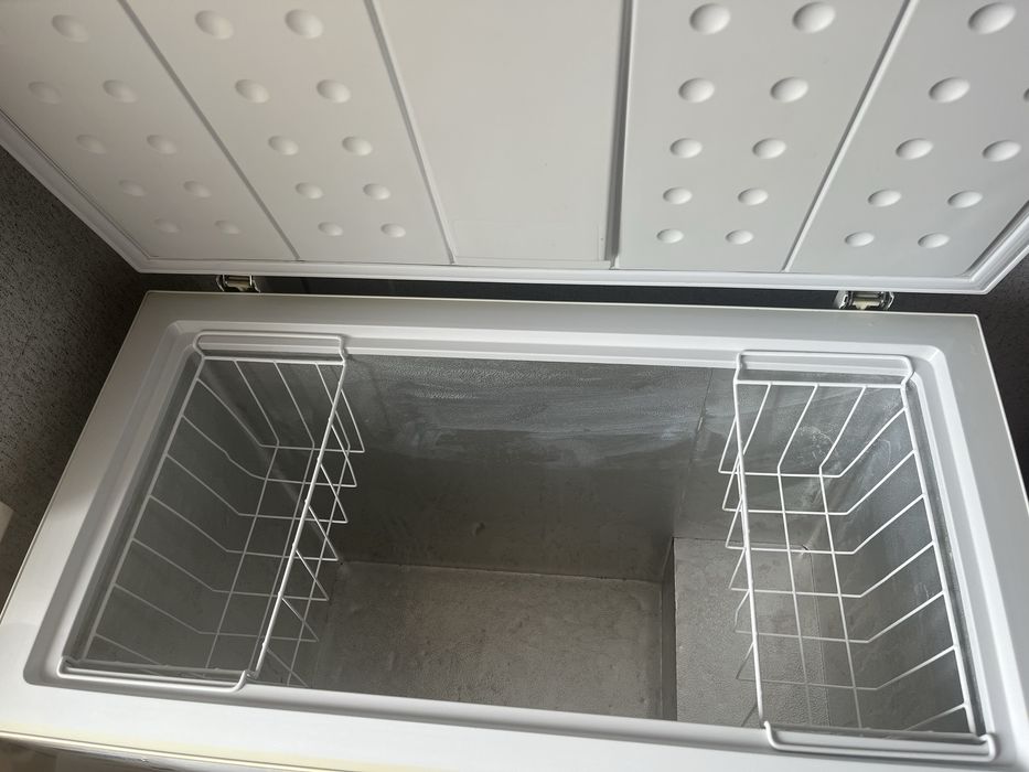 Продам морозильную камеру