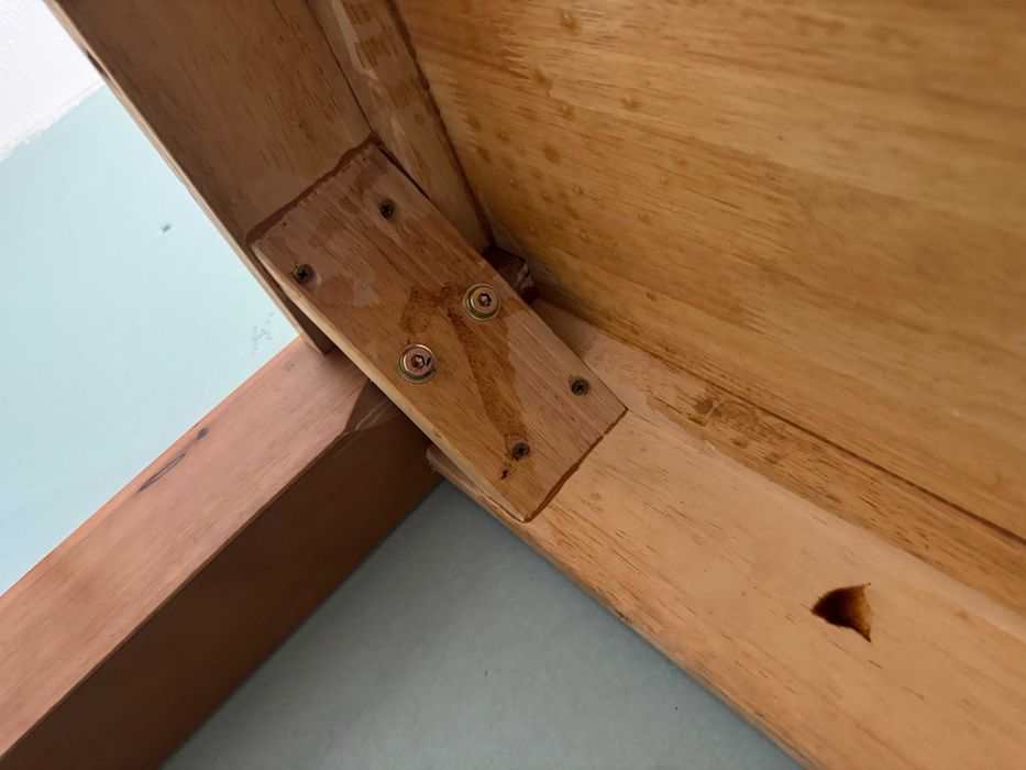 Стол кухонный деревянный 135х85